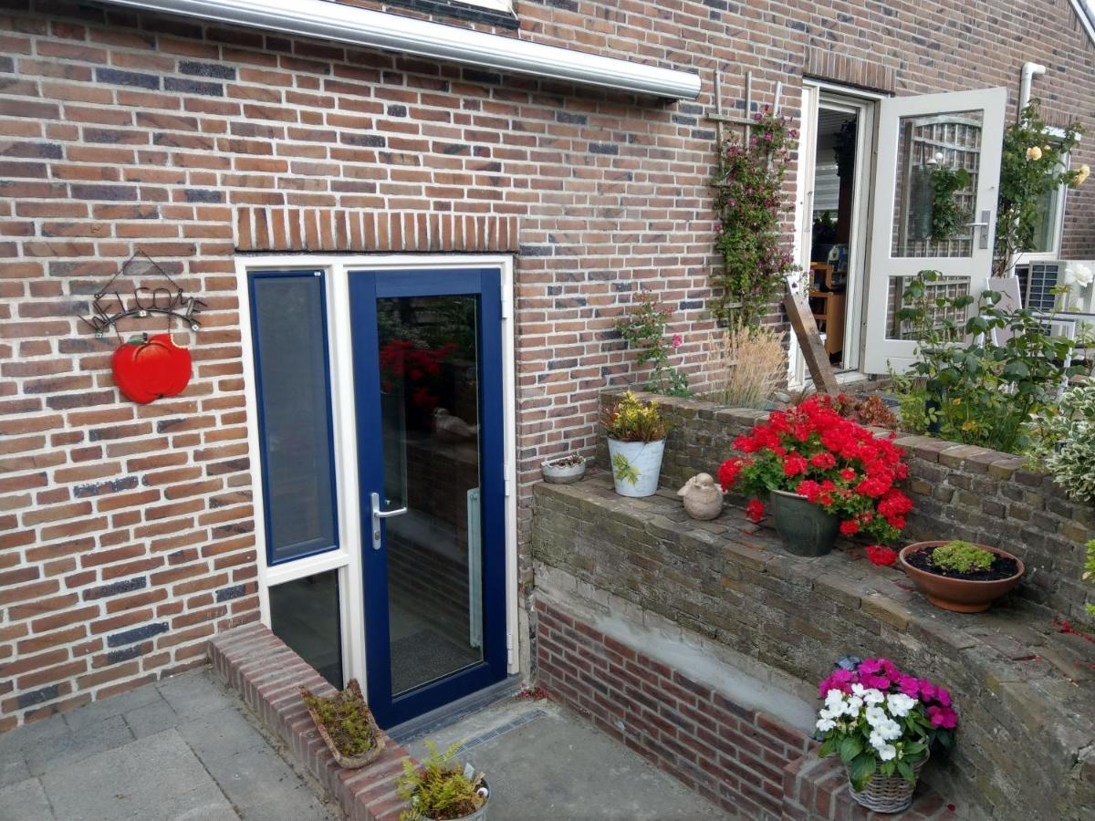 B&B De Blauwe Tulp Noord-Scharwoude Exterior foto