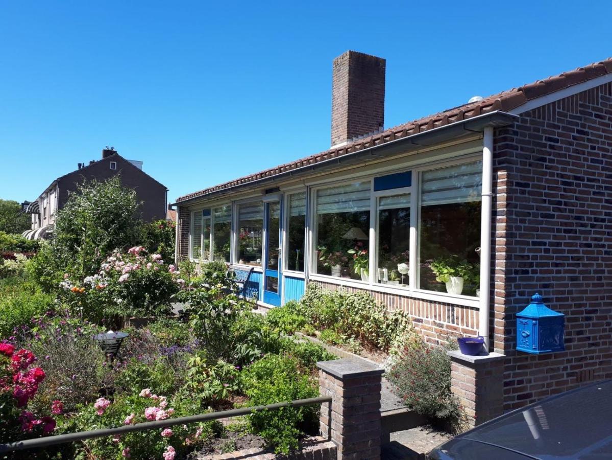 B&B De Blauwe Tulp Noord-Scharwoude Exterior foto