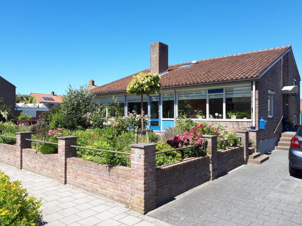 B&B De Blauwe Tulp Noord-Scharwoude Exterior foto